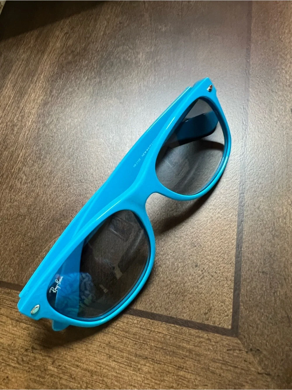 Ray-Ban Sunglasses New Wayfarer RB 2132 Blue Frame